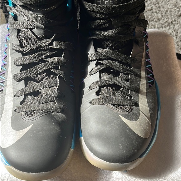 Nike Hyperdunk men’s basketball shoes - Picture 6 of 12